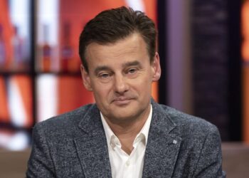 Wilfred Genee op heterdaad betrapt? “Wéér vreemdgegaan en nu met deze vrouw!”