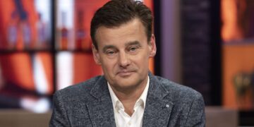 Wilfred Genee op heterdaad betrapt? “Wéér vreemdgegaan en nu met deze vrouw!”