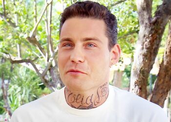 Douwe Bob haalt de woede van veel kinderfans op zijn hals: ‘Vind het schandalig’