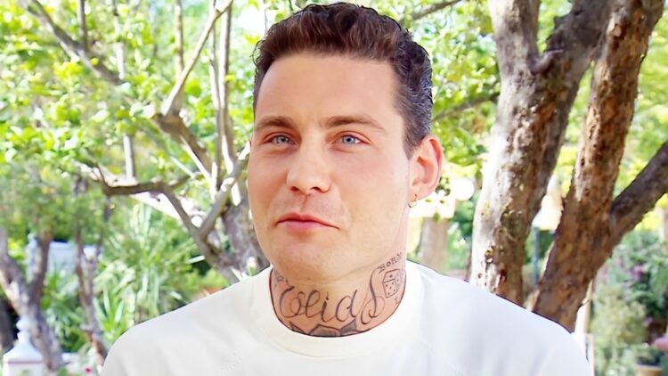 Douwe Bob haalt de woede van veel kinderfans op zijn hals: ‘Vind het schandalig’