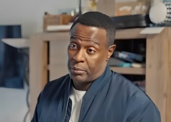 ‘Programma Uit de Schulden onmiddellijk van de buis: John is te ver gegaan’