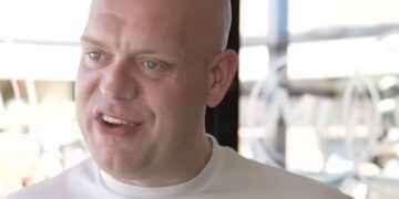 Michael van Gerwen is niet meer te herkennen na scheiding: ‘Ontzettend vermagerd’