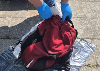 Rugzak met gruwelijke inhoud gevonden: politie vraagt om hulp