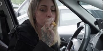 Tatiana van Meer Dan Verwacht viert goed nieuws op verrassende wijze