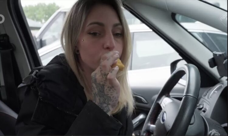 Tatiana van Meer Dan Verwacht viert goed nieuws op verrassende wijze