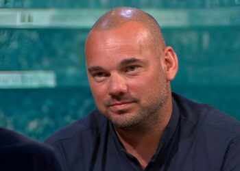 Wesley Sneijder wil rust voor zoontje: ‘Maar Yo heeft daar maling aan!’