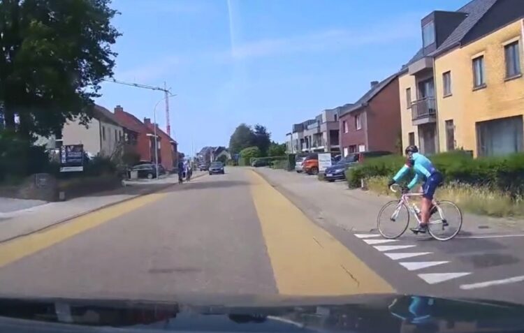 Hierom kunnen de meeste automobilisten wielrenners niet uitstaan
