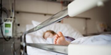 Waarschuwing van artsen: let op voor deze ‘roze slijm’ in je badkamer