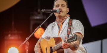 Opnieuw drama voor Douwe Bob optreden opnieuw afgebroken