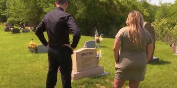 Ophef om bizarre boodschap op grafsteen: ”Vond hij mooi”