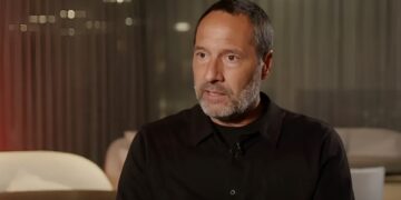 John van ’t Schip gesignaleerd in intieme setting met de vriendin van de overleden Daniëlle