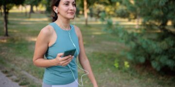 Vergeet die 10.000 stappen: deze Japanse wandelmethode geeft écht resultaat