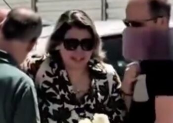 Moeder van Diogo Jota huilt om haar zonen die ze nooit meer zal vasthouden. Geen enkel woord heelt een gebroken hart van een moeder