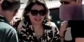 Moeder van Diogo Jota huilt om haar zonen die ze nooit meer zal vasthouden. Geen enkel woord heelt een gebroken hart van een moeder