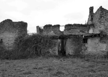 Huiveringwekkend: twee beroemde waarzeggers voorspellen hetzelfde voor volgende maand