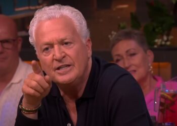 Bram Moszkowicz verliest zelfbeheersing tijdens live-uitzending: ‘Kop houden!’