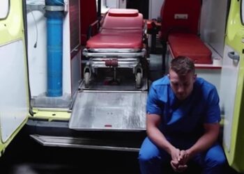 Buurman hoort jongetje van 9 gillen, jammer genoeg overlijdt hij na tragisch incident