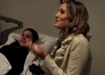 Zwangere vrouw laat echo maken en dan ontdekt zus dat er iets aan de hand is