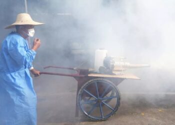 Nieuwe virus uitbraak treft duizenden en staat op het punt de grens over te gaan: Patiënten delen horrorfoto’s van de symptomen