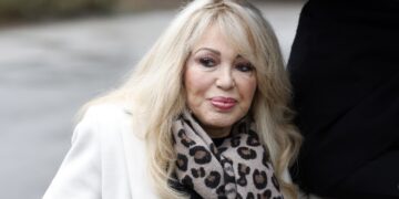 Patricia Paay in diepe crisis: Tineke waarschuwt – “Zonder steun komt ze hier niet doorheen”