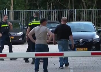 Familie vermiste Kianna stormt asielzoekerscentrum binnen in zoektocht naar hun dochter