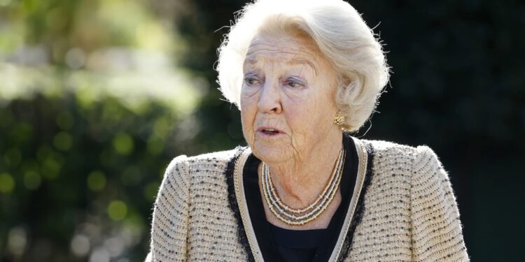 Prinses Ariane op haar 18e al miljonair: ‘Beatrix schenkt haar bizar hoog bedrag!’