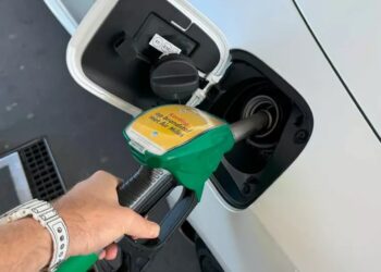 ANWB slaat alarm: schandalig prijsverschil benzine met België en Duitsland