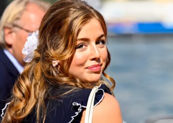 Foto’s van Alexia op GP Zandvoort maken tongen los: ‘Ik zie gewoon abs!’