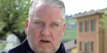 B&B Vol Liefde-kijkers woest: dit is de echte reden dat Bart terugkwam bij Eveline – “De grootste glijer van dit seizoen”