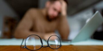 Wazig zicht door fibromyalgie: dit zijn de oorzaken en mogelijke oplossingen