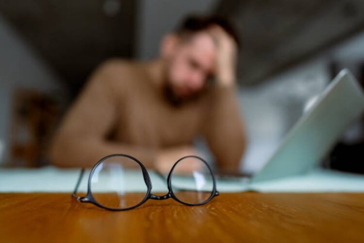 Wazig zicht door fibromyalgie: dit zijn de oorzaken en mogelijke oplossingen