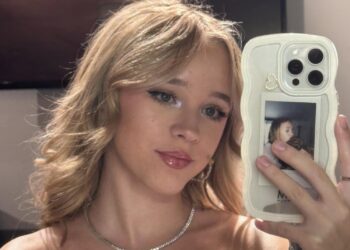 Emma Kok praat openlijk over liefdesleven: “Relatie met Frans Bauer Junior…”