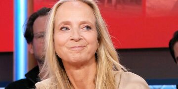 Floortje Dessing keert na zwaar ziekbed terug op televisie: ’Ik zit op 80 procent’