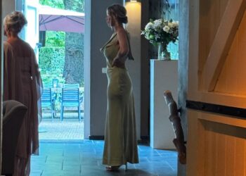 André Hazes verrast iedereen met intiem eerste beeld van zijn vriendin Noa