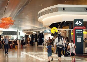 Schrik onder reizigers: besmette passagier veroorzaakt paniek en chaos tijdens vlucht