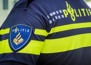 19-jarige vrouw in Rotterdam van fiets geduwd, politie start groot onderzoek