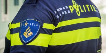 19-jarige vrouw in Rotterdam van fiets geduwd, politie start groot onderzoek
