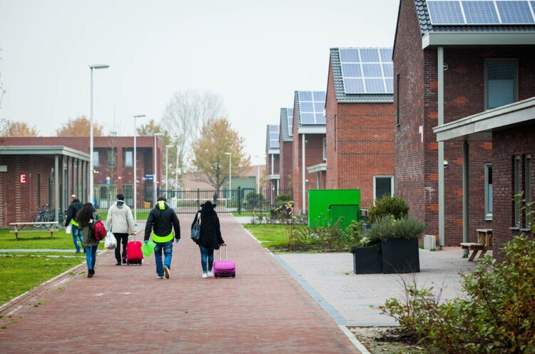Het loopt uit de hand: COA moet 50.000 euro betalen na recordaantal asielzoekers in Ter Apel