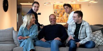 Frans Bauer eerlijk over geldzorgen: ”Je gaat failliet”