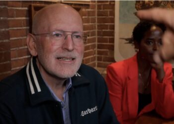 Heftig: Frans Timmermans belaagd en uitgescholden