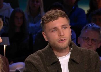 Zanger Freek Rikkerink deelt nieuws over zijn ziekte