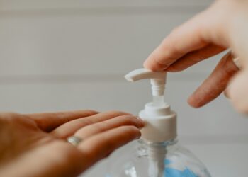 Er komt mogelijk een verbod op desinfecterende handgels: “kankerverwekkend”