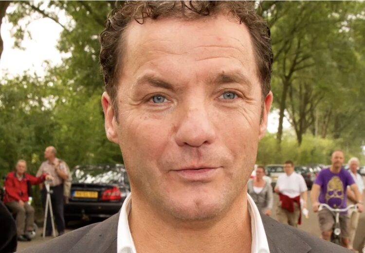 Onze gedachten zijn momenteel bij zanger John de Bever (60)