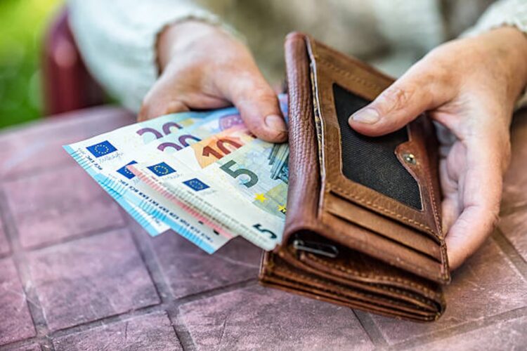 Miljoenen ouderen krijgen fors hoger pensioen in 2026: zo zit het precies