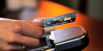 Deze banken verrassen iedereen met forse verhoging: dit moet je weten