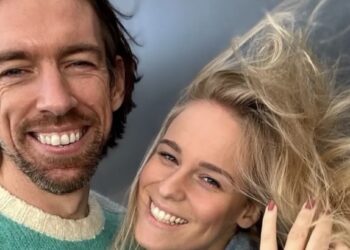 Geweldig: kindergeluk voor Q-music DJ Mattie Valk – en de foto’s zijn om te smelten!