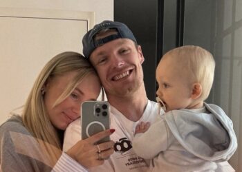 Emotionele Enzo Knol stopt live-uitzending na telefoontje over auto-ongeluk vriendin Myron