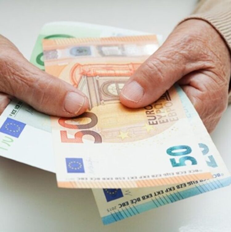 Financiële tegenslag voor mensen met een pensioenverzekering