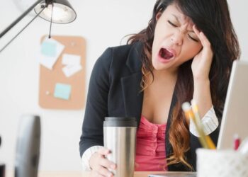 Zo maak je korte metten met ochtendmoeheid: vijf gewoontes die écht werken