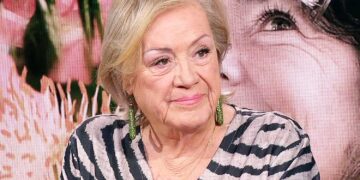 Laatste tv-optreden van Viola Holt krijgt bijzondere lading: ‘Goede reis, Dieuwertje’